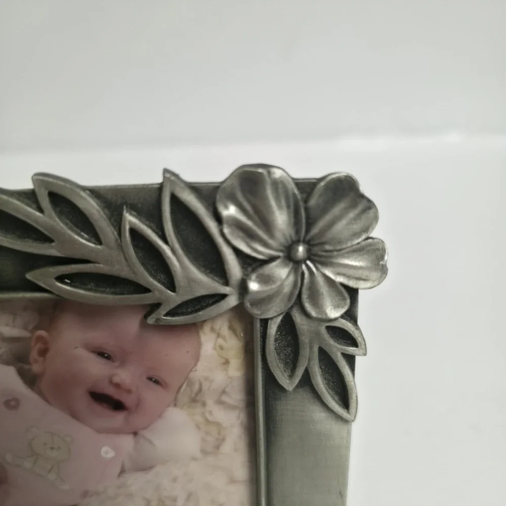 Vintage Fetco Metal Baby Picture Frame 4x6 Elephant Flower Silver Pewter Finish